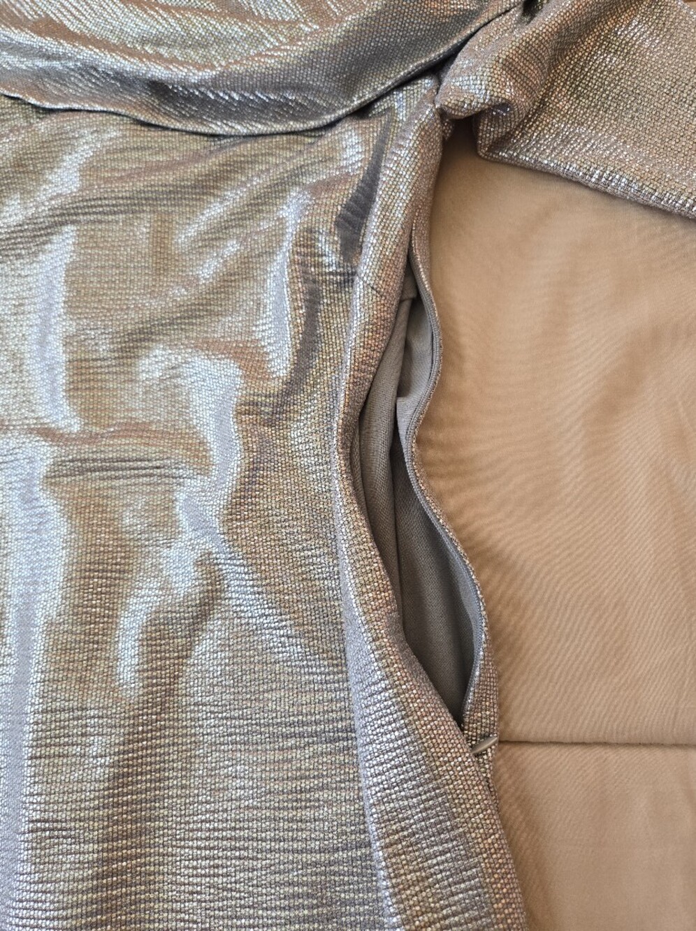 NWT Lauren Ralph Lauren Silver Metallic Off-Shoulder Long Sleeve Cocktail Dress - Picture 12 of 14